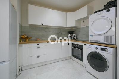 Maison - 83 m² - 4 pièces