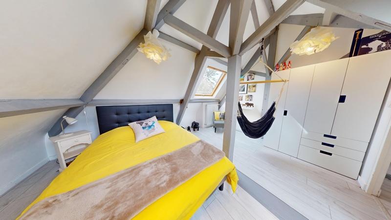 Maison - 230 m² - 6 pièces