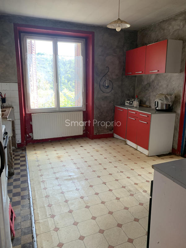 Maison - 121 m² - 6 pièces