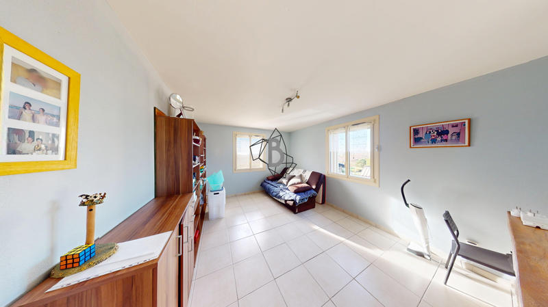 Maison - 121 m² - 6 pièces