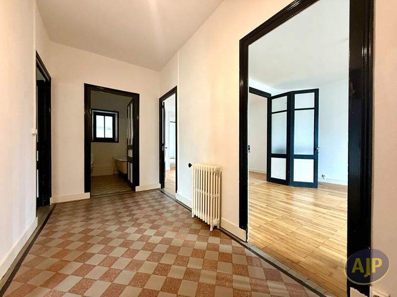 Maison - 123 m² - 6 pièces