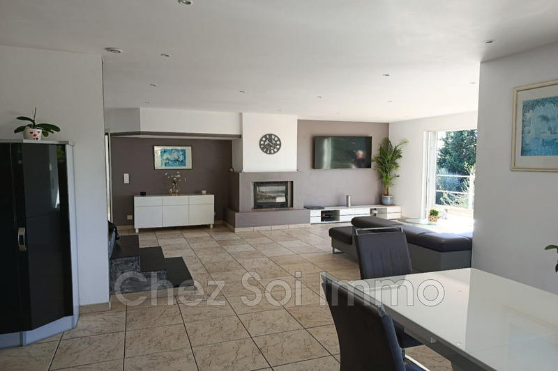 Maison - 160 m² - 5 pièces