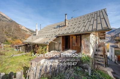 Maison - 400 m² - 15 pièces