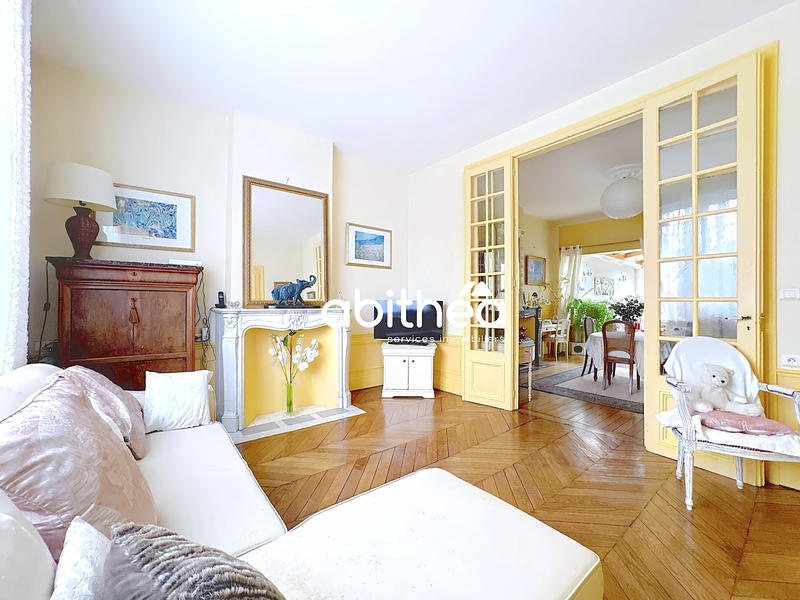 Maison - 186 m² - 6 pièces