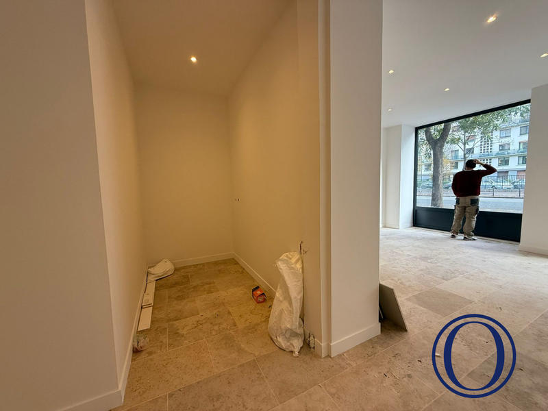 Local commercial - 77 m²