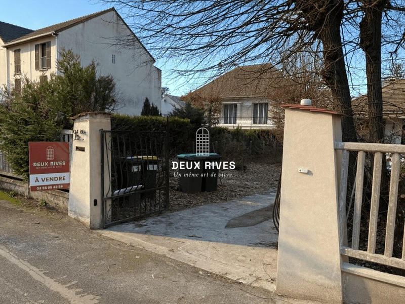 Maison traditionnelle - 100 m² - 5 pièces