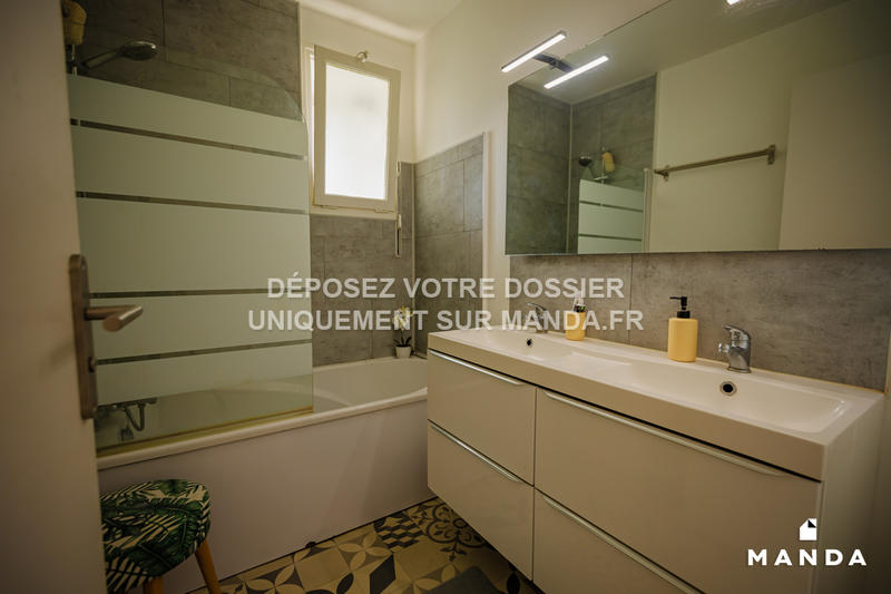 Chambre - 10 m² - 5 pièces