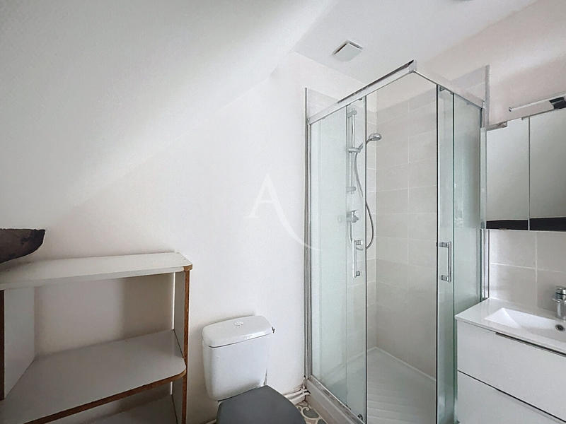 Appartement - 15 m² - 1 pièce