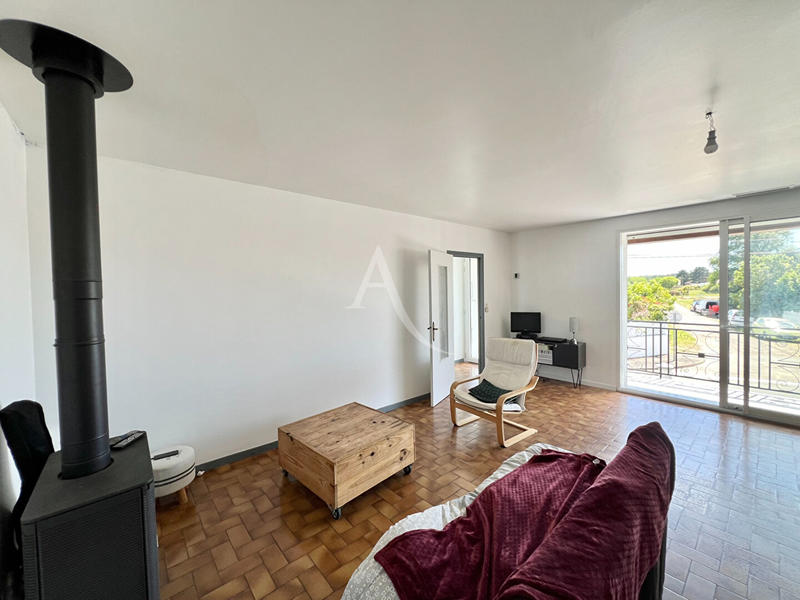 Maison - 90 m² - 5 pièces