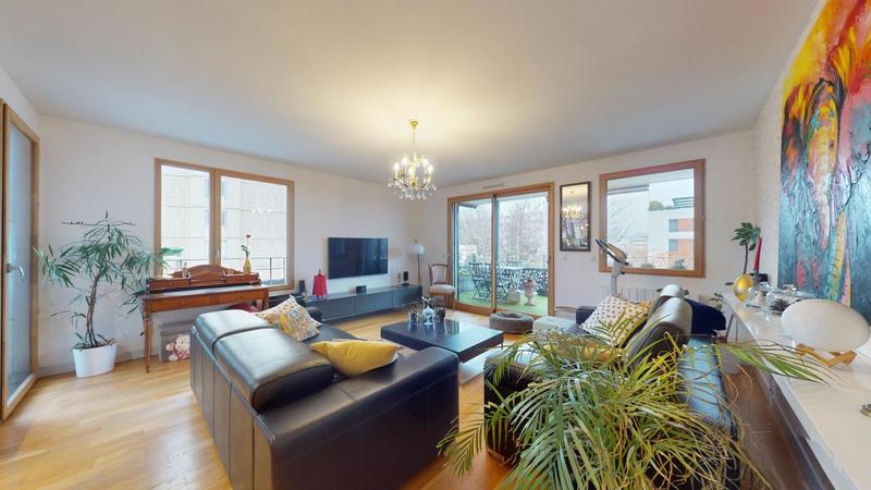 Appartement - 83 m² - 3 pièces