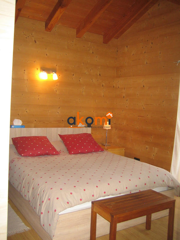 Châlet - 244 m² - 8 pièces