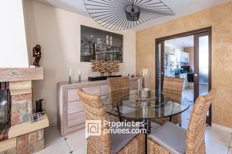 Maison - 190 m² - 8 pièces