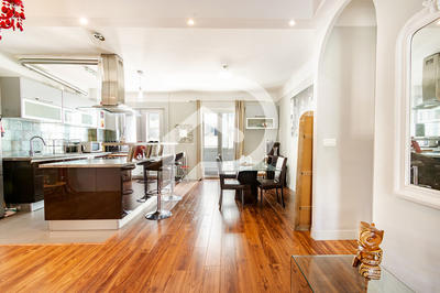 Appartement - 100 m² - 3 pièces