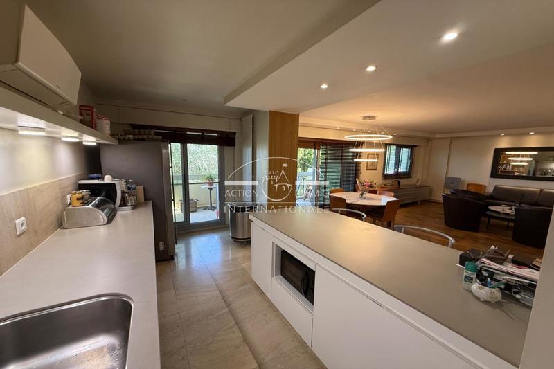 Appartement - 122 m² - 4 pièces