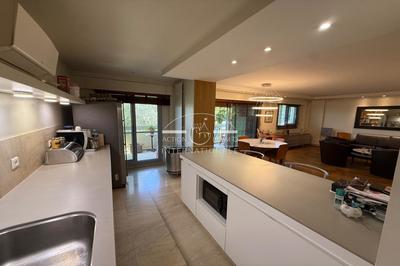 Appartement - 122 m² - 4 pièces