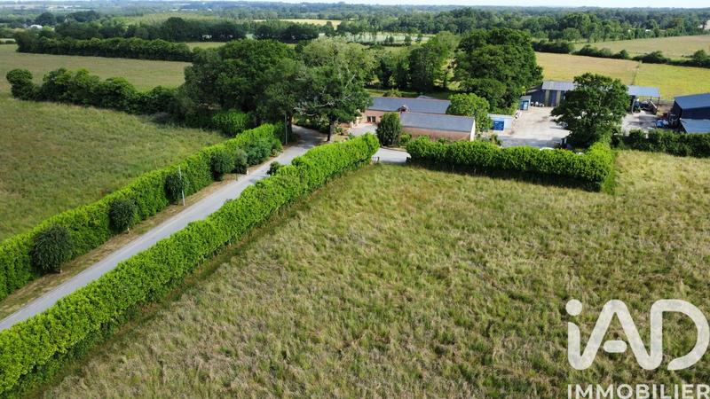 Maison - 394 m² - 9 pièces