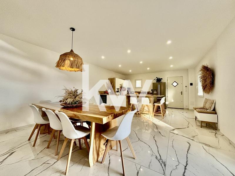 Maison - 180 m² - 5 pièces