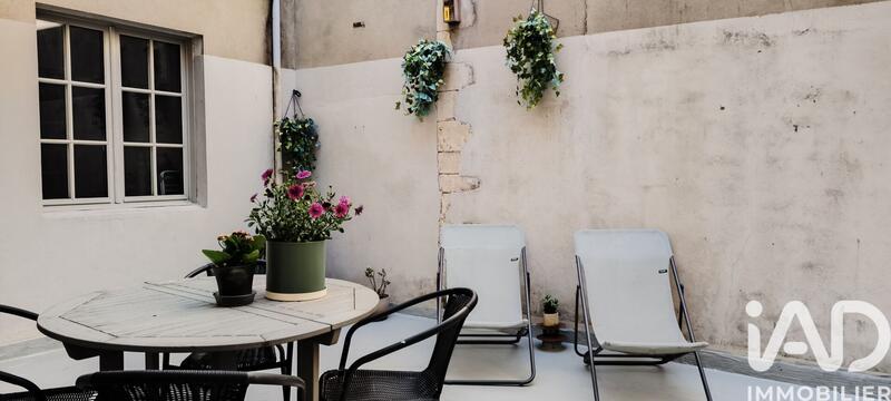 Maison de ville - 221 m² - 9 pièces