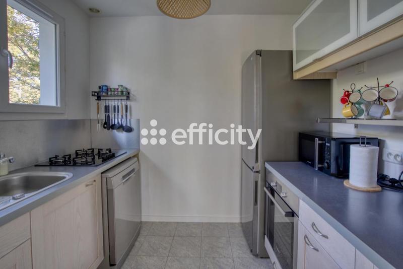 Maison - 96 m² - 5 pièces