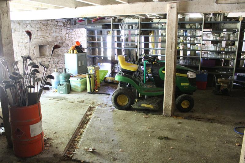 Maison traditionnelle - 455 m² - 10 pièces