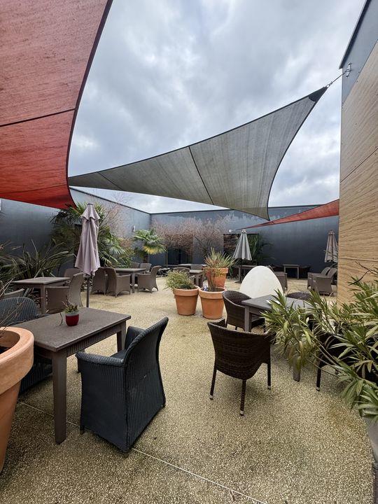 Bureau - 2 000 m² - 22 pièces