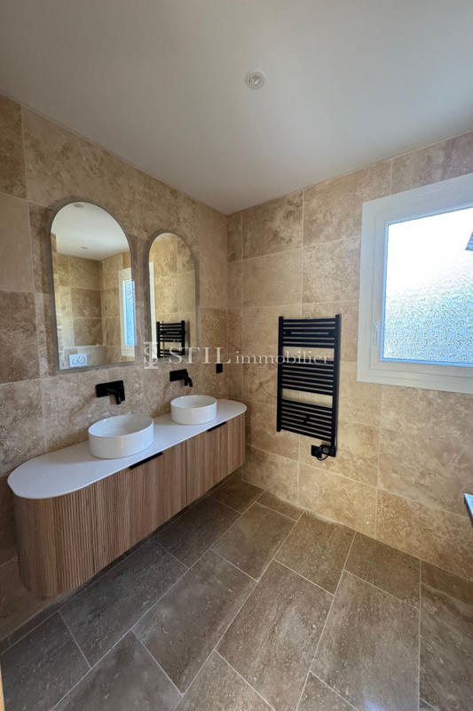 Villa - 100 m² - 4 pièces