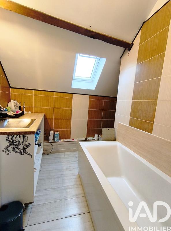 Maison de village - 100 m² - 4 pièces