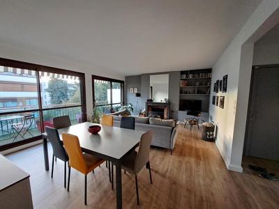 Appartement - 120 m² - 5 pièces
