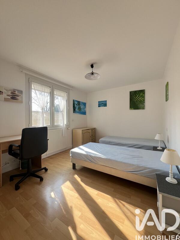 Maison - 341 m² - 13 pièces