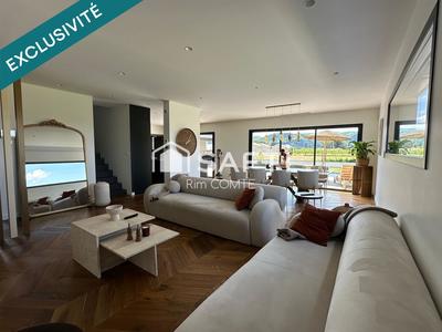 Maison - 191 m² - 8 pièces