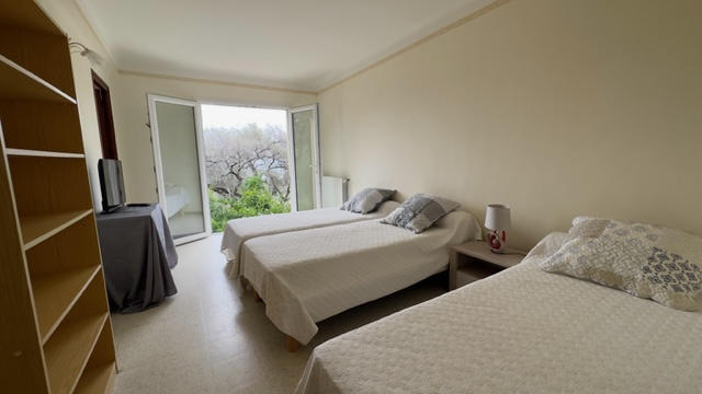 Propriété - 220 m² - 11 pièces