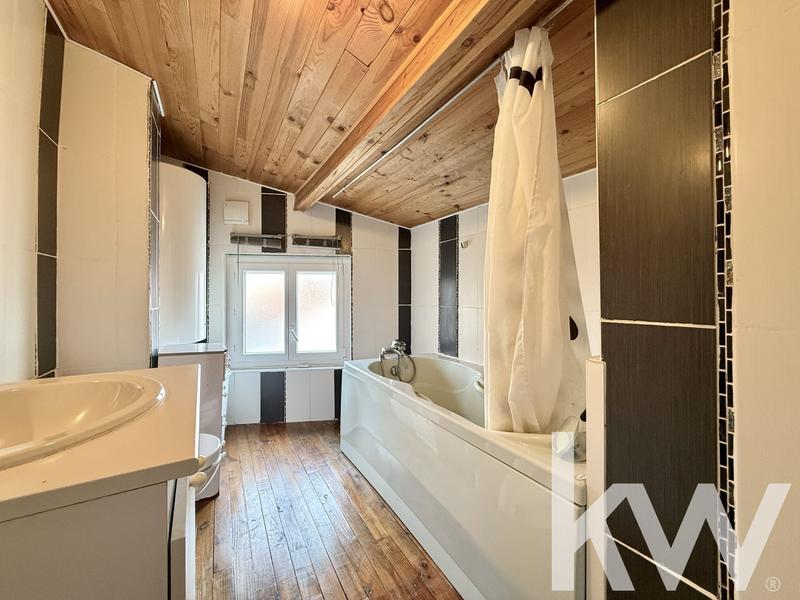 Maison - 130 m² - 4 pièces