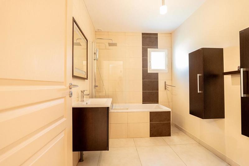 Maison - 147 m² - 6 pièces