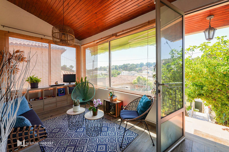 Maison - 95 m² - 5 pièces