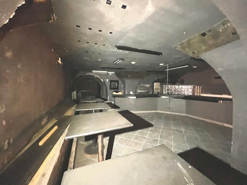 Local commercial - 157 m² - 2 pièces