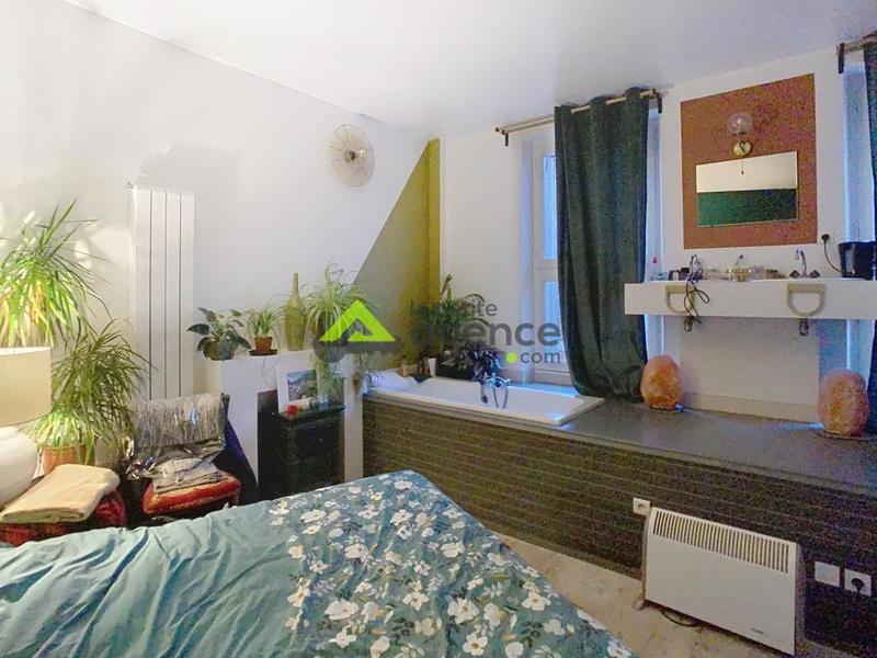 Maison de maîtres - 266 m² - 9 pièces