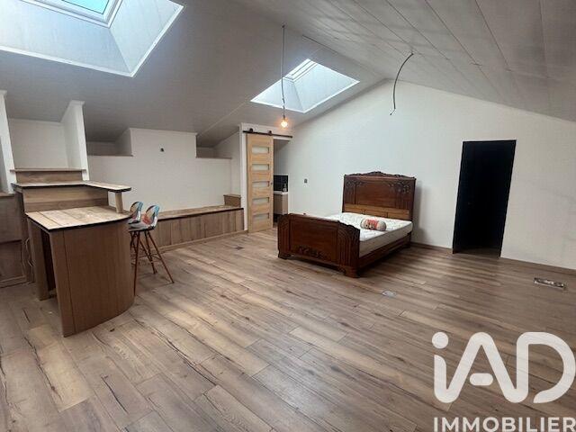 Maison - 227 m² - 5 pièces