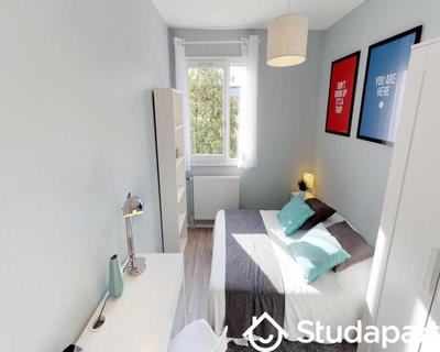 Chambre - 70 m² - 1 pièce