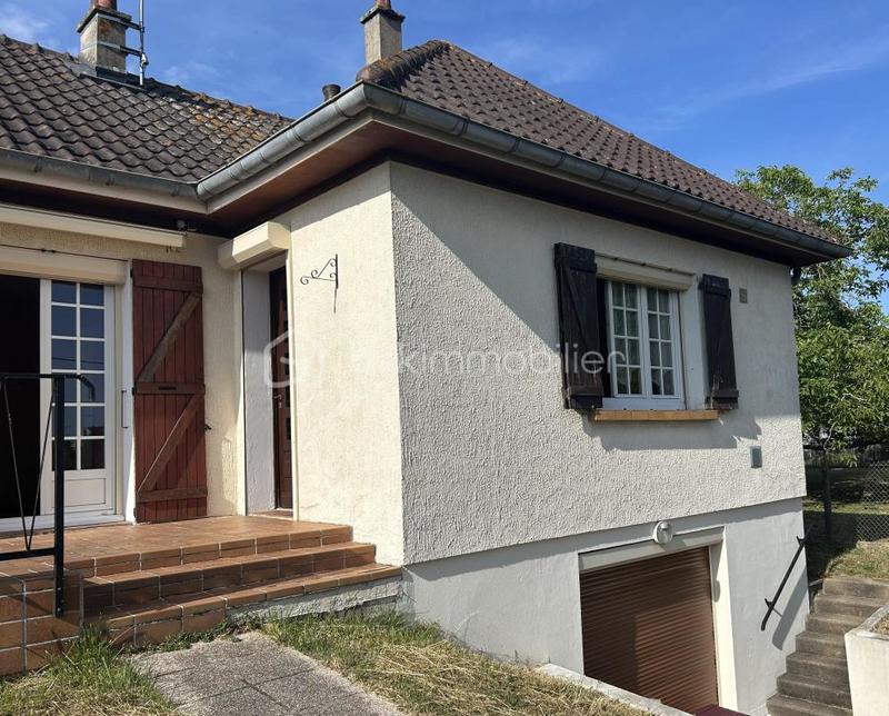 Maison - 106 m² - 6 pièces