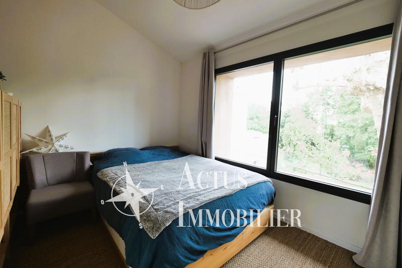 Maison - 182 m² - 6 pièces