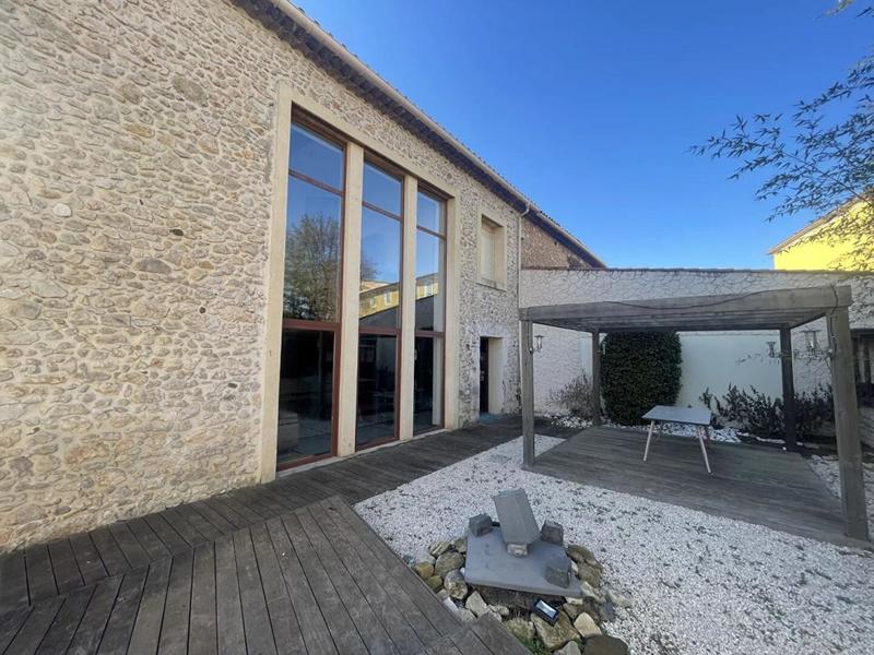 Maison - 180 m² - 6 pièces