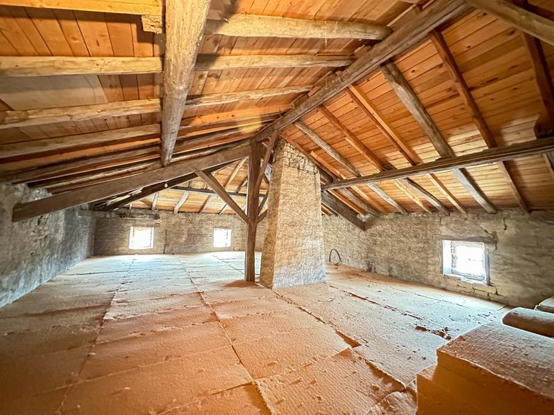 Maison - 265 m² - 10 pièces