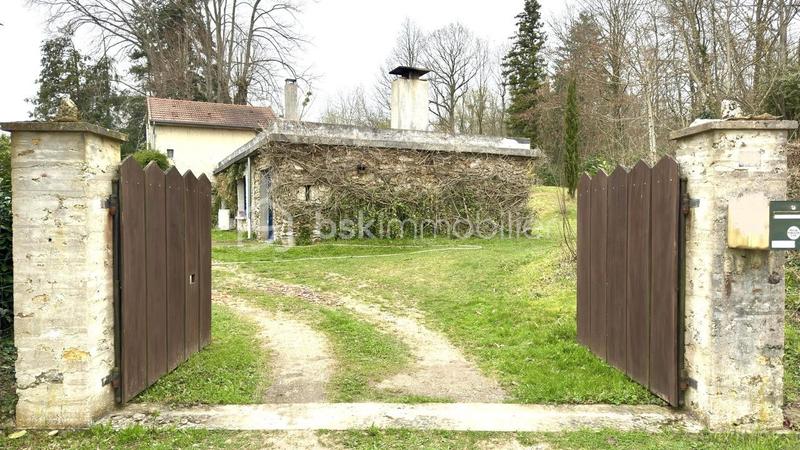 Propriété - 131 m² - 6 pièces