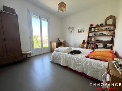 Maison - 215 m² - 6 pièces