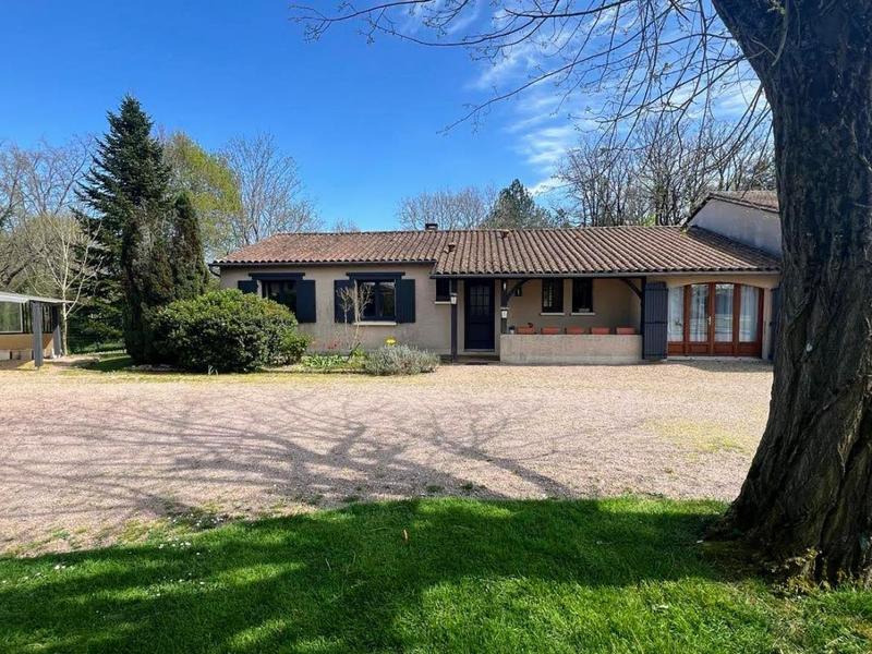 Maison - 140 m² - 8 pièces