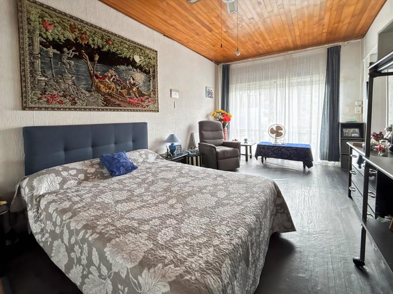 Maison - 200 m² - 7 pièces