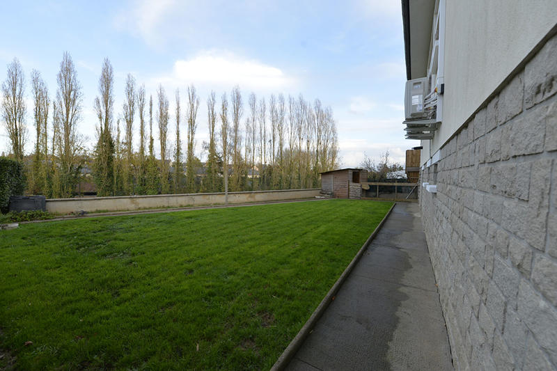 Maison - 166 m² - 8 pièces