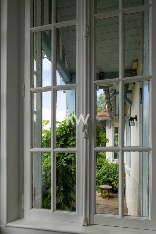 Maison - 283 m² - 9 pièces