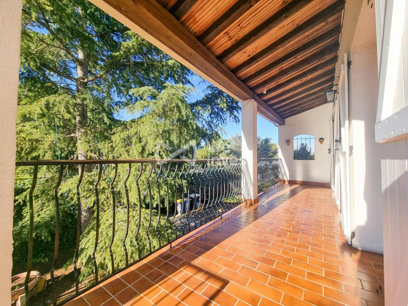 Villa - 182 m² - 8 pièces
