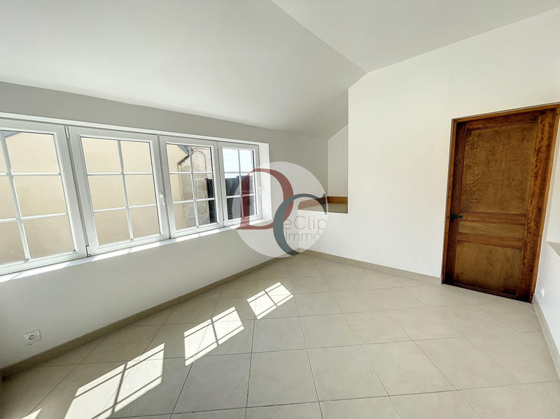 Maison - 316 m² - 11 pièces